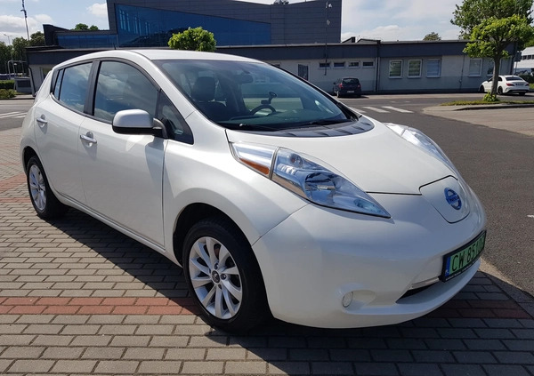 Nissan Leaf cena 39900 przebieg: 111000, rok produkcji 2015 z Włocławek małe 191